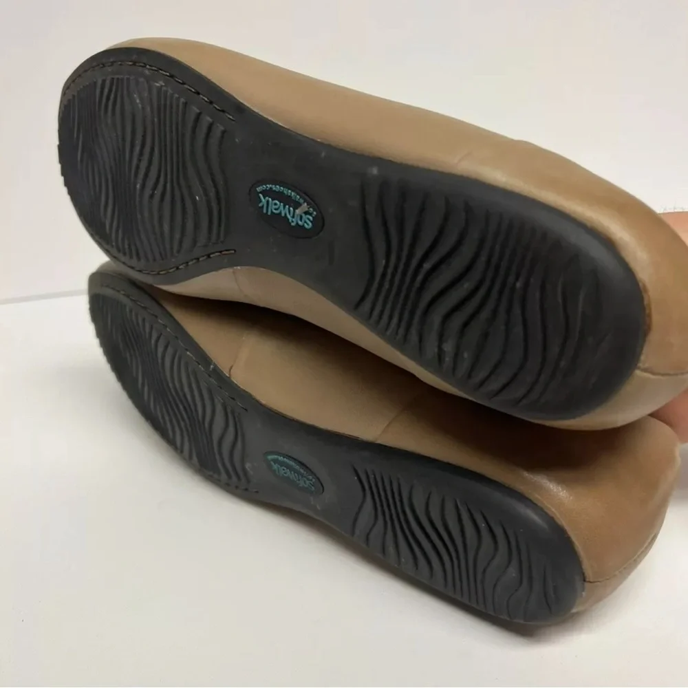 Softwalk Womens Sonoma Flat Brown Size 7.5 M